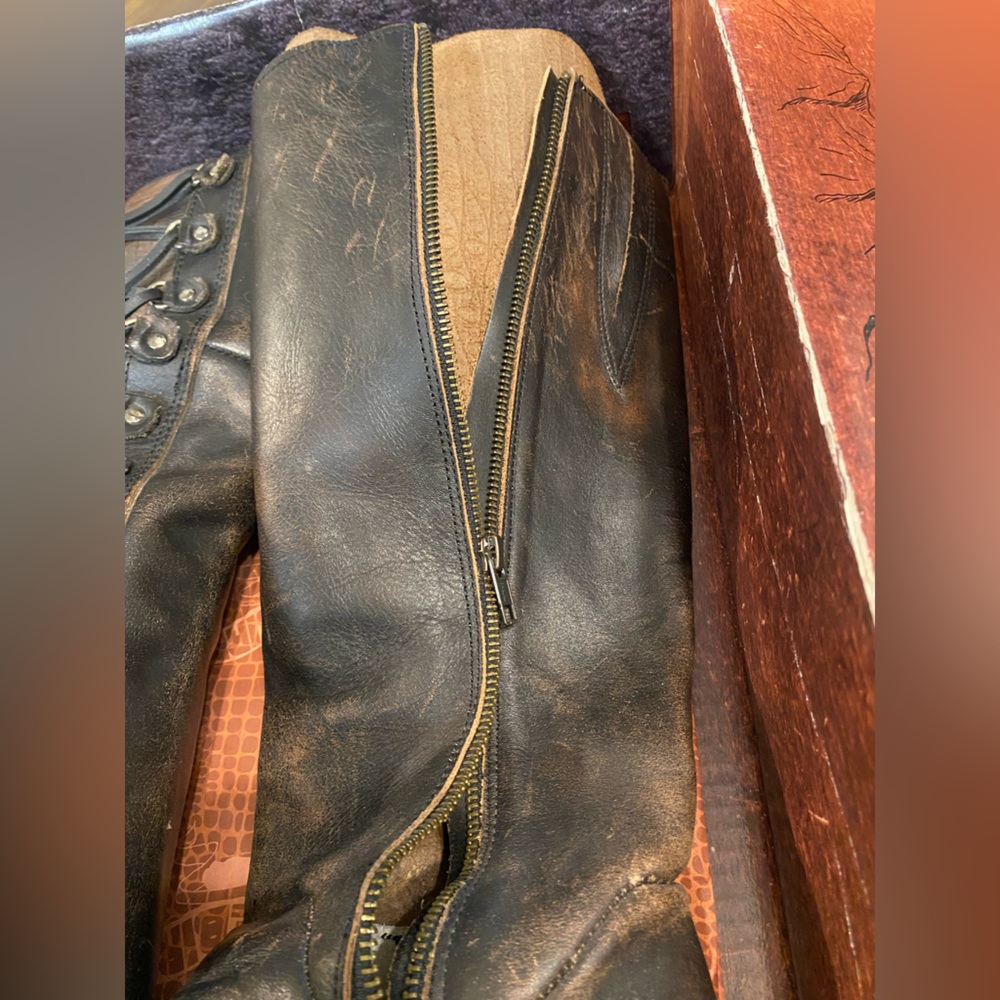 Freebird Chapelle Boots ❌BROKEN ZIPPER❌ Black multi-Color/ Size 10 - Picture 4 of 11